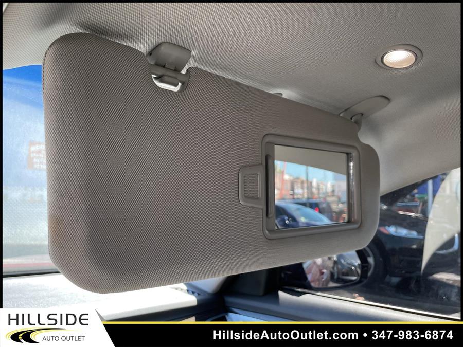 Used Hyundai Genesis 3.8 2016 | Hillside Auto Outlet. Jamaica, New York Used Hyundai Genesis 3.8 2016 | Hillside Auto Outlet. Jamaica, New York