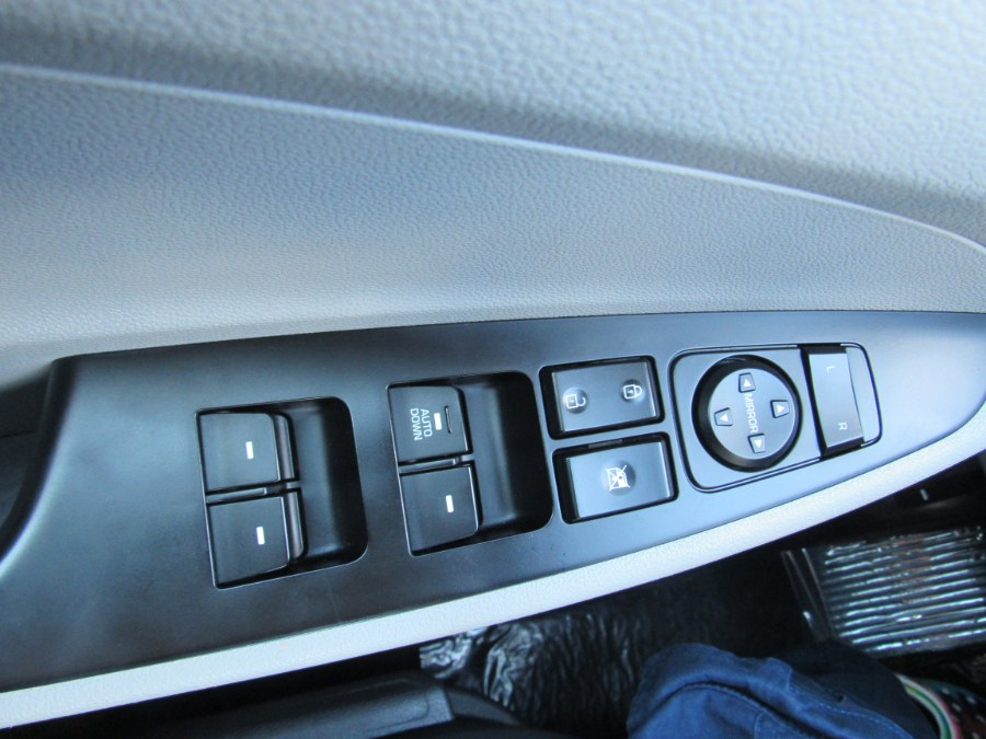 2020 Hyundai Tucson SE AWD, available for sale in Irvington, New Jersey | NJ Used Cars Center. Irvington, New Jersey 2020 Hyundai Tucson SE AWD, available for sale in Irvington, New Jersey | NJ Used Cars Center. Irvington, New Jersey