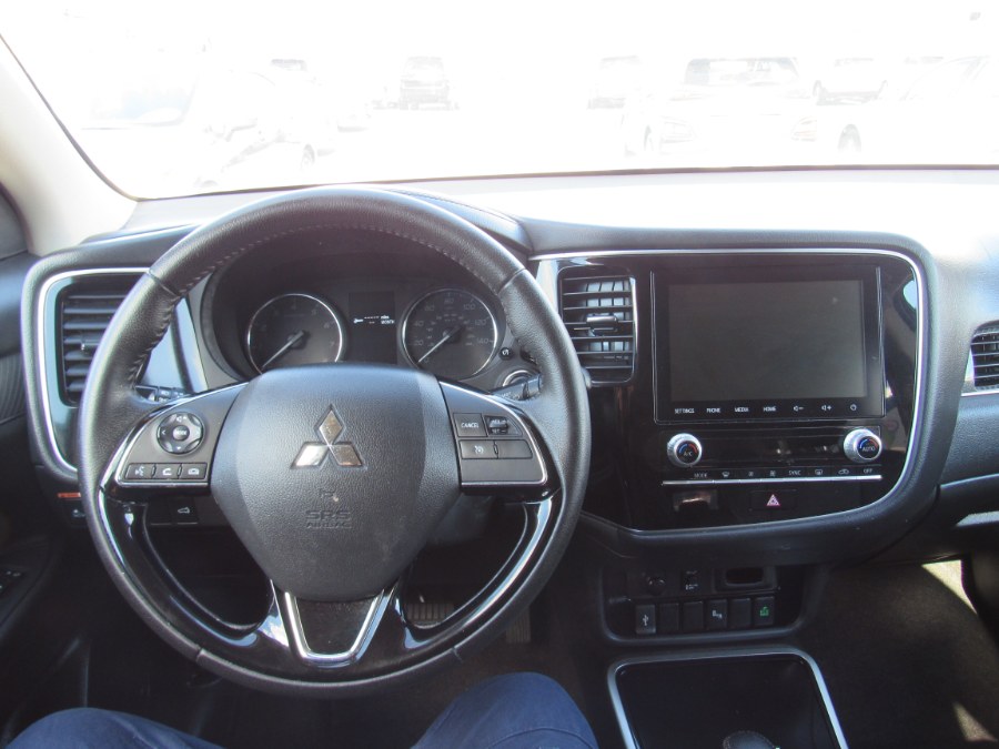Used Mitsubishi Outlander SEL FWD 2020 | NJ Used Cars Center. Irvington, New Jersey Used Mitsubishi Outlander SEL FWD 2020 | NJ Used Cars Center. Irvington, New Jersey