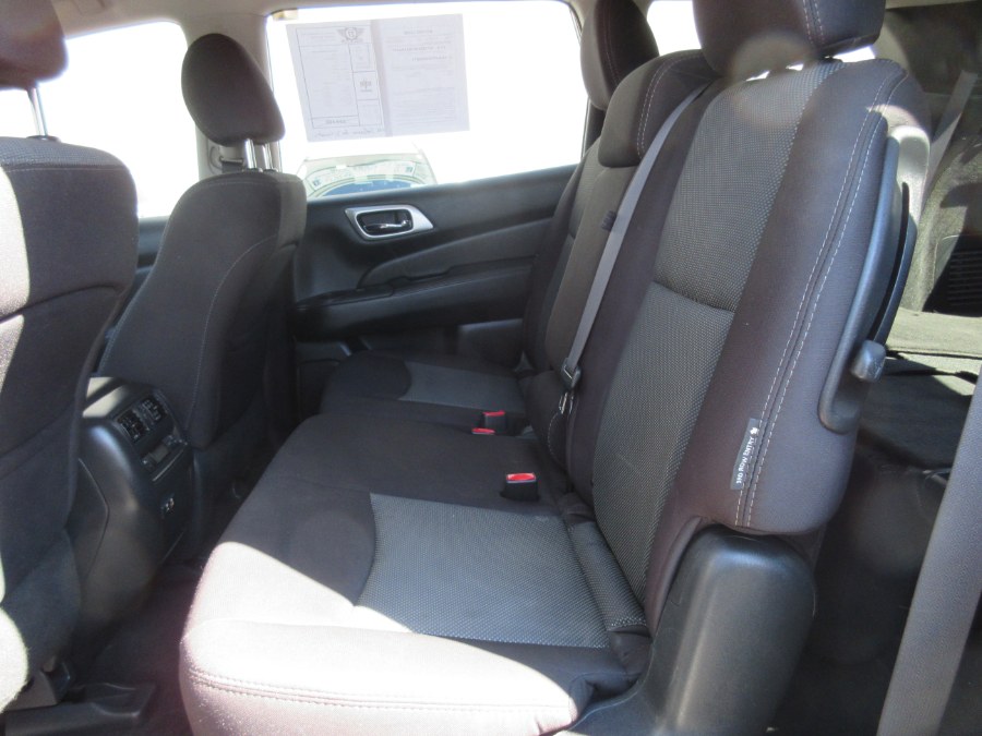 2020 Nissan Pathfinder 4x4 SV, available for sale in Linden, New Jersey | Route 27 Auto Mall. Linden, New Jersey 2020 Nissan Pathfinder 4x4 SV, available for sale in Linden, New Jersey | Route 27 Auto Mall. Linden, New Jersey