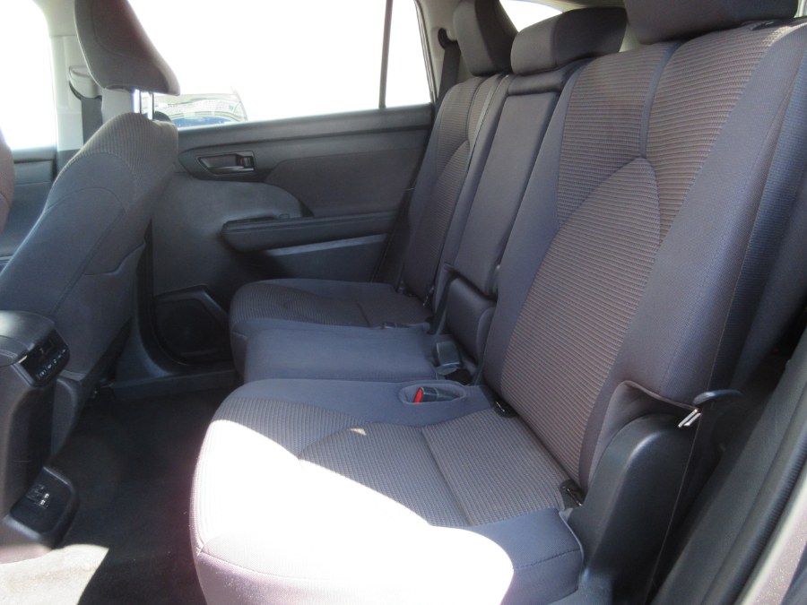 2021 Toyota Highlander LE FWD (Natl), available for sale in Linden, New Jersey | Route 27 Auto Mall. Linden, New Jersey 2021 Toyota Highlander LE FWD (Natl), available for sale in Linden, New Jersey | Route 27 Auto Mall. Linden, New Jersey