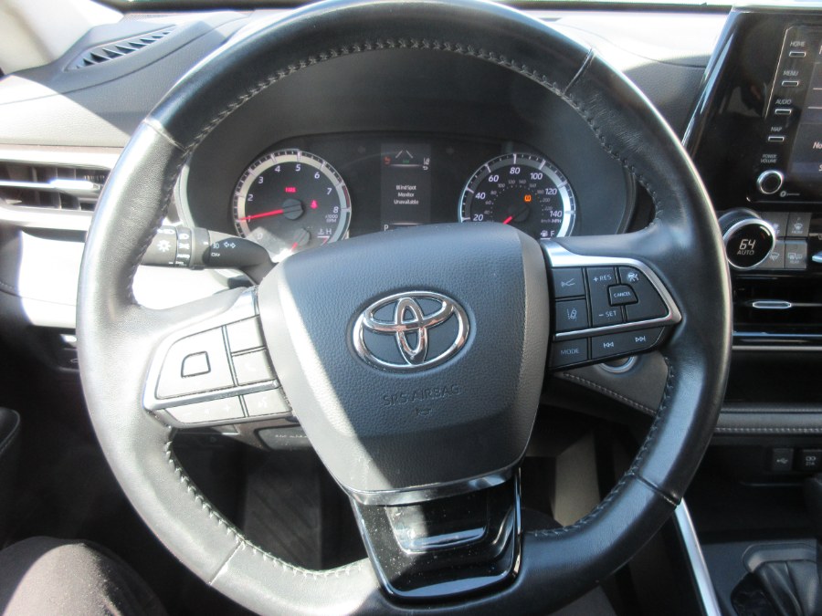 2021 Toyota Highlander LE FWD (Natl), available for sale in Linden, New Jersey | Route 27 Auto Mall. Linden, New Jersey 2021 Toyota Highlander LE FWD (Natl), available for sale in Linden, New Jersey | Route 27 Auto Mall. Linden, New Jersey