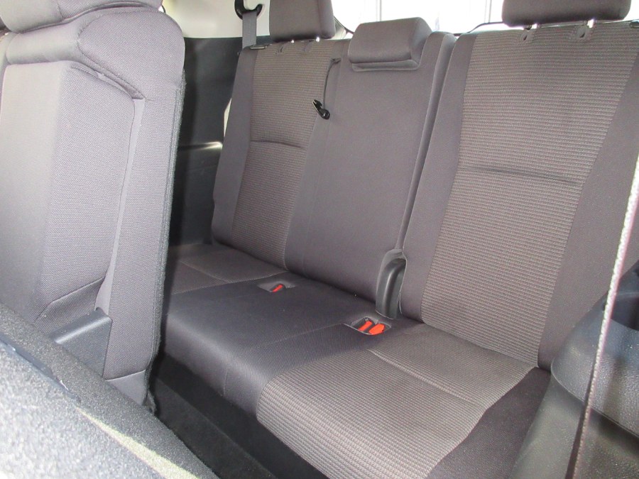 2021 Toyota Highlander LE FWD (Natl), available for sale in Linden, New Jersey | Route 27 Auto Mall. Linden, New Jersey 2021 Toyota Highlander LE FWD (Natl), available for sale in Linden, New Jersey | Route 27 Auto Mall. Linden, New Jersey