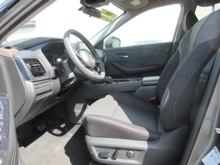 2021 Nissan Rogue FWD SV, available for sale in Linden, New Jersey | Route 27 Auto Mall. Linden, New Jersey 2021 Nissan Rogue FWD SV, available for sale in Linden, New Jersey | Route 27 Auto Mall. Linden, New Jersey