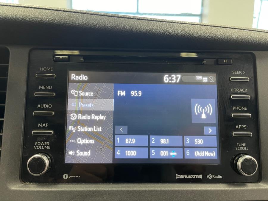 Used Toyota Sienna XLE FWD 8-Passenger (Natl) 2019 | 5 Towns Drive. Inwood, New York Used Toyota Sienna XLE FWD 8-Passenger (Natl) 2019 | 5 Towns Drive. Inwood, New York
