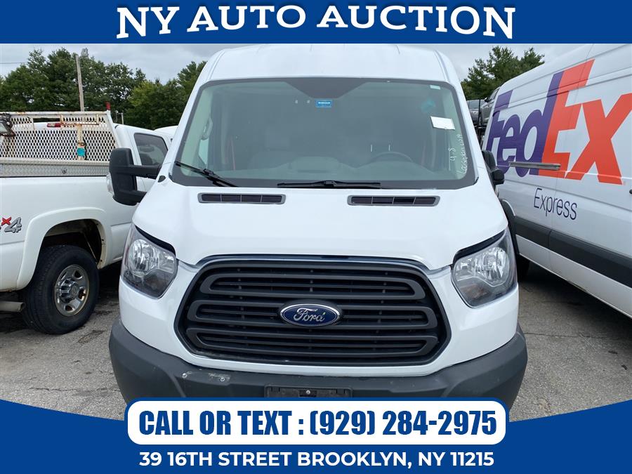 Used Ford Transit Van T-250 148" Med Rf 9000 GVWR Sliding RH Dr 2018 | NY Auto Auction. Brooklyn, New York