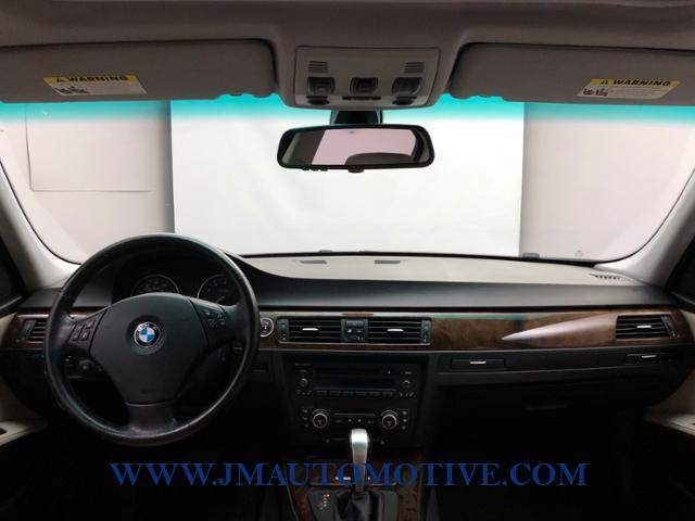 2009 BMW 3 Series 4dr Sdn 328i xDrive AWD SULEV, available for sale in Naugatuck, Connecticut | J&M Automotive Sls&Svc LLC. Naugatuck, Connecticut 2009 BMW 3 Series 4dr Sdn 328i xDrive AWD SULEV, available for sale in Naugatuck, Connecticut | J&M Automotive Sls&Svc LLC. Naugatuck, Connecticut