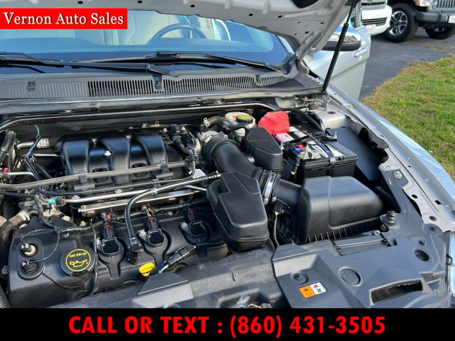 2015 Ford Taurus 4dr Sdn Limited AWD, available for sale in Manchester, Connecticut | Vernon Auto Sale & Service. Manchester, Connecticut 2015 Ford Taurus 4dr Sdn Limited AWD, available for sale in Manchester, Connecticut | Vernon Auto Sale & Service. Manchester, Connecticut