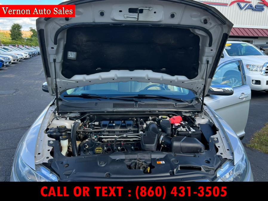 2015 Ford Taurus 4dr Sdn Limited AWD, available for sale in Manchester, Connecticut | Vernon Auto Sale & Service. Manchester, Connecticut 2015 Ford Taurus 4dr Sdn Limited AWD, available for sale in Manchester, Connecticut | Vernon Auto Sale & Service. Manchester, Connecticut