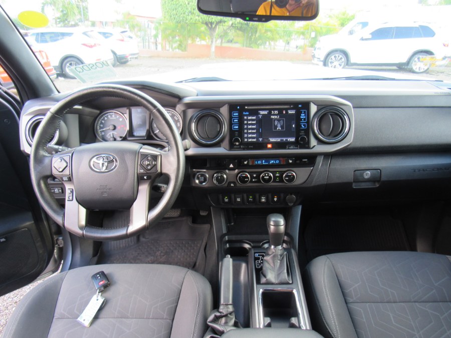 2017 Toyota Tacoma SR5 Double Cab 5'' Bed V6 4x4 AT (Natl), available for sale in San Francisco de Macoris Rd, Dominican Republic | Hilario Auto Import. San Francisco de Macoris Rd, Dominican Republic 2017 Toyota Tacoma SR5 Double Cab 5'' Bed V6 4x4 AT (Natl), available for sale in San Francisco de Macoris Rd, Dominican Republic | Hilario Auto Import. San Francisco de Macoris Rd, Dominican Republic