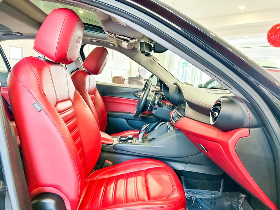Used Alfa Romeo Giulia Ti Sport AWD 2019 | Luxury Motor Club. Franklin Square, New York Used Alfa Romeo Giulia Ti Sport AWD 2019 | Luxury Motor Club. Franklin Square, New York