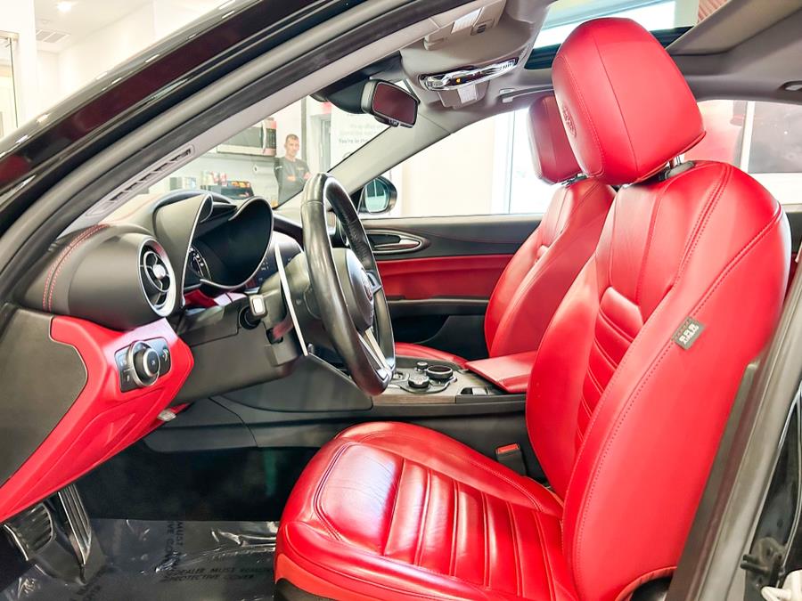 Used Alfa Romeo Giulia Ti Sport AWD 2019 | Luxury Motor Club. Franklin Square, New York Used Alfa Romeo Giulia Ti Sport AWD 2019 | Luxury Motor Club. Franklin Square, New York