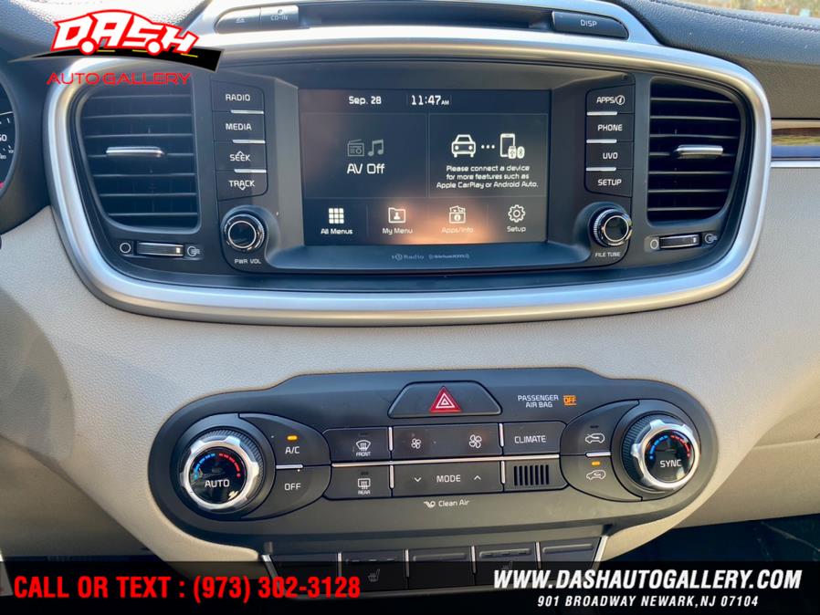 2017 Kia Sorento LX AWD, available for sale in Newark, New Jersey | Dash Auto Gallery Inc.. Newark, New Jersey 2017 Kia Sorento LX AWD, available for sale in Newark, New Jersey | Dash Auto Gallery Inc.. Newark, New Jersey
