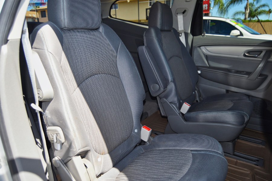 2016 Chevrolet Traverse FWD 4dr LT w/2LT, available for sale in Moreno Valley, California | Fusion Motors Inc. Moreno Valley, California 2016 Chevrolet Traverse FWD 4dr LT w/2LT, available for sale in Moreno Valley, California | Fusion Motors Inc. Moreno Valley, California