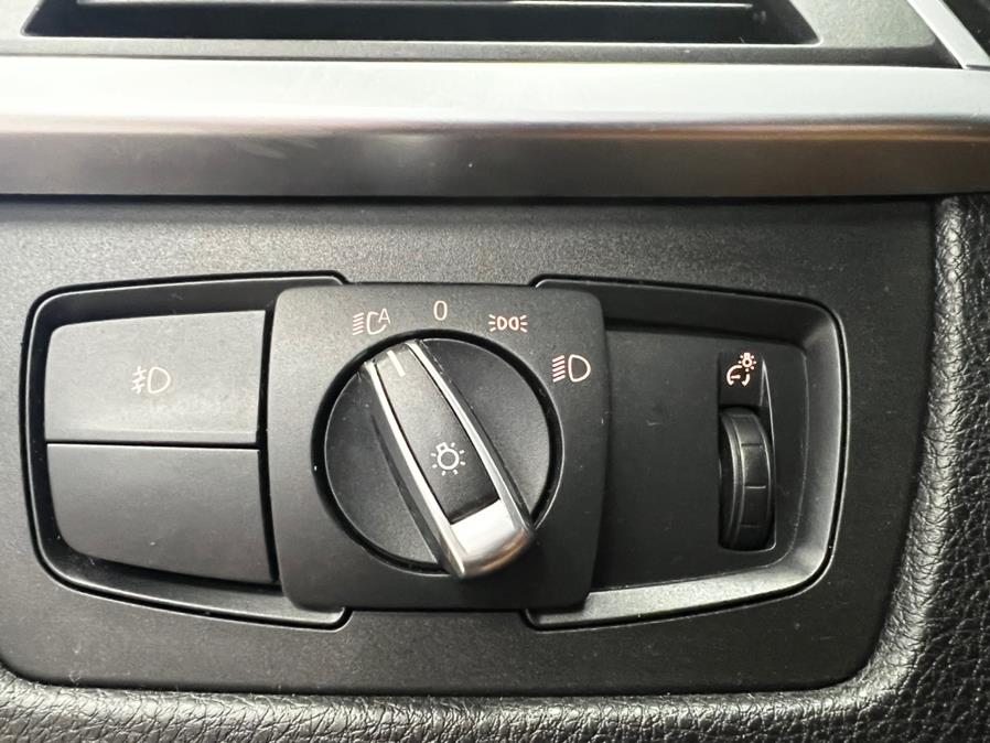 Used BMW 3 Series 330i xDrive Sedan 2018 | Power Motors East. Massapequa Park, New York Used BMW 3 Series 330i xDrive Sedan 2018 | Power Motors East. Massapequa Park, New York