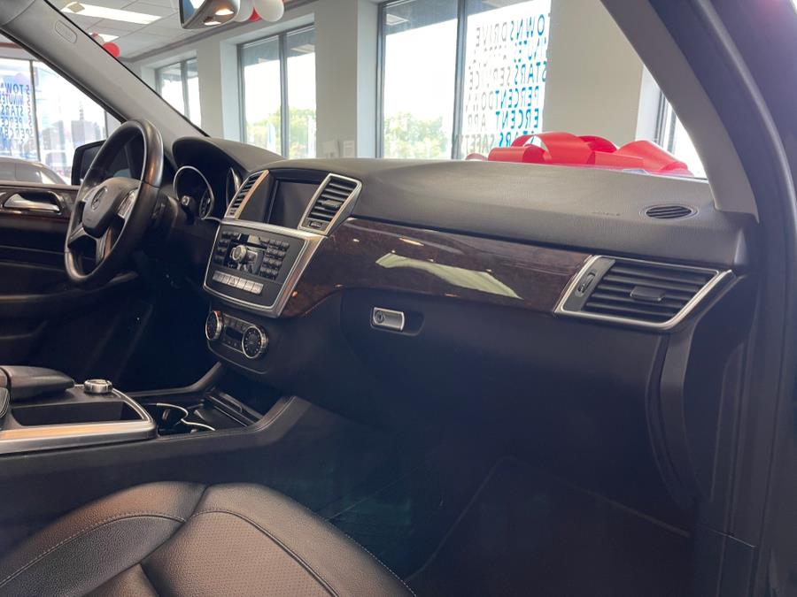 2013 Mercedes-Benz M-Class RWD 4dr ML 350, available for sale in Inwood, New York | 5 Towns Drive. Inwood, New York 2013 Mercedes-Benz M-Class RWD 4dr ML 350, available for sale in Inwood, New York | 5 Towns Drive. Inwood, New York