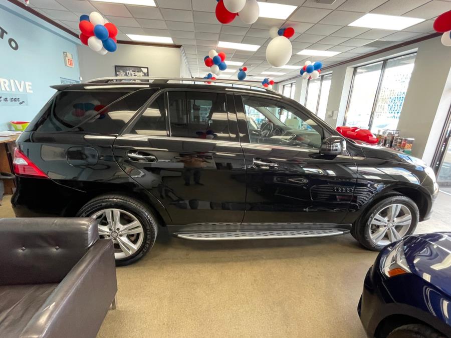 2013 Mercedes-Benz M-Class RWD 4dr ML 350, available for sale in Inwood, New York | 5 Towns Drive. Inwood, New York 2013 Mercedes-Benz M-Class RWD 4dr ML 350, available for sale in Inwood, New York | 5 Towns Drive. Inwood, New York