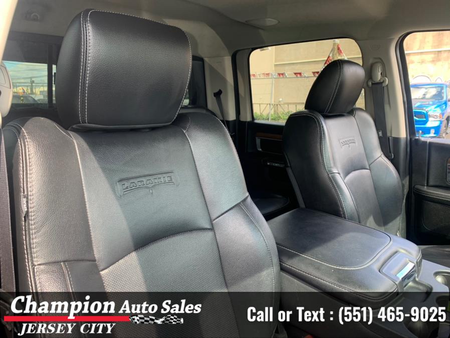Used Ram 1500 Laramie 4x4 Crew Cab 6''4" Box 2017 | Champion Auto Sales of JC. Jersey City, New Jersey Used Ram 1500 Laramie 4x4 Crew Cab 6''4" Box 2017 | Champion Auto Sales of JC. Jersey City, New Jersey
