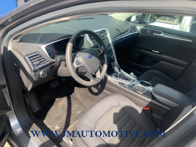 Used Ford Fusion 4dr Sdn SE FWD 2013 | J&M Automotive Sls&Svc LLC. Naugatuck, Connecticut Used Ford Fusion 4dr Sdn SE FWD 2013 | J&M Automotive Sls&Svc LLC. Naugatuck, Connecticut