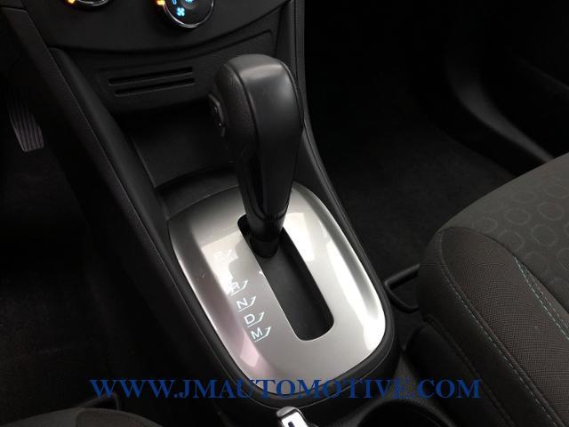 2015 Chevrolet Trax AWD 4dr LS w/1LS, available for sale in Naugatuck, Connecticut | J&M Automotive Sls&Svc LLC. Naugatuck, Connecticut 2015 Chevrolet Trax AWD 4dr LS w/1LS, available for sale in Naugatuck, Connecticut | J&M Automotive Sls&Svc LLC. Naugatuck, Connecticut