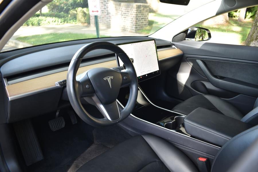 2019 Tesla Model 3 Standard Range Plus 4dr Fastback, available for sale in Great Neck, New York | Camy Cars. Great Neck, New York 2019 Tesla Model 3 Standard Range Plus 4dr Fastback, available for sale in Great Neck, New York | Camy Cars. Great Neck, New York