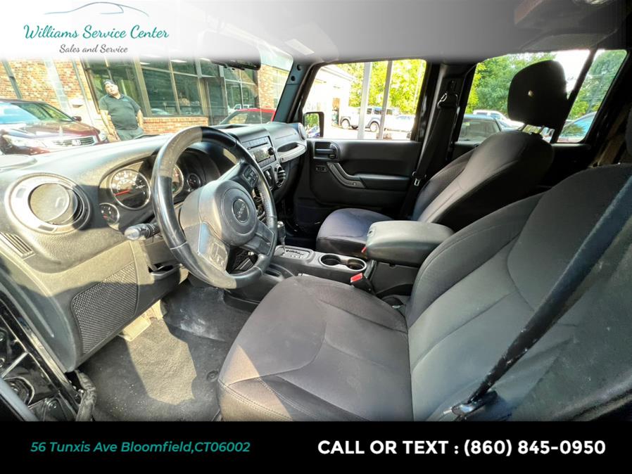 2015 Jeep Wrangler Unlimited 4WD 4dr Sport, available for sale in Bloomfield, Connecticut | Williams Service Center. Bloomfield, Connecticut 2015 Jeep Wrangler Unlimited 4WD 4dr Sport, available for sale in Bloomfield, Connecticut | Williams Service Center. Bloomfield, Connecticut