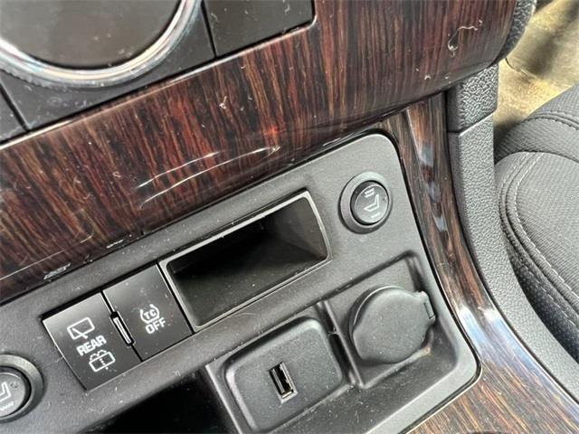 2015 Chevrolet Traverse LT, available for sale in Stratford, Connecticut | Wiz Leasing Inc. Stratford, Connecticut 2015 Chevrolet Traverse LT, available for sale in Stratford, Connecticut | Wiz Leasing Inc. Stratford, Connecticut