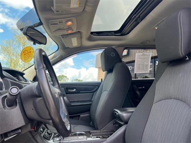 2015 Chevrolet Traverse LT, available for sale in Stratford, Connecticut | Wiz Leasing Inc. Stratford, Connecticut 2015 Chevrolet Traverse LT, available for sale in Stratford, Connecticut | Wiz Leasing Inc. Stratford, Connecticut