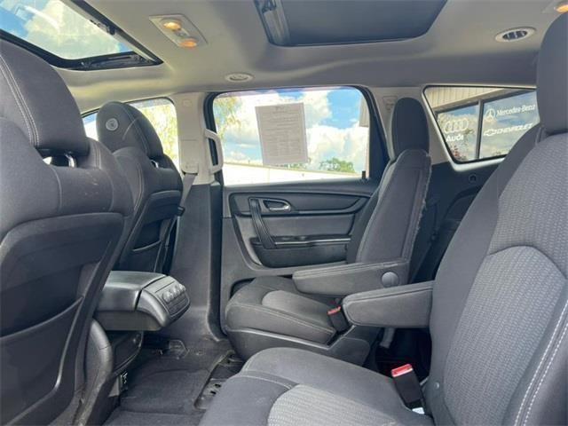 2015 Chevrolet Traverse LT, available for sale in Stratford, Connecticut | Wiz Leasing Inc. Stratford, Connecticut 2015 Chevrolet Traverse LT, available for sale in Stratford, Connecticut | Wiz Leasing Inc. Stratford, Connecticut