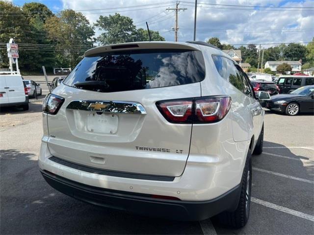 2015 Chevrolet Traverse LT, available for sale in Stratford, Connecticut | Wiz Leasing Inc. Stratford, Connecticut 2015 Chevrolet Traverse LT, available for sale in Stratford, Connecticut | Wiz Leasing Inc. Stratford, Connecticut