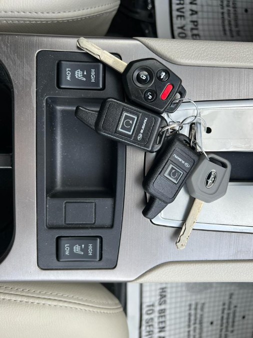 2014 Subaru Legacy Auto 2.5i Limited, available for sale in Peabody, Massachusetts | New Star Motors. Peabody, Massachusetts 2014 Subaru Legacy Auto 2.5i Limited, available for sale in Peabody, Massachusetts | New Star Motors. Peabody, Massachusetts