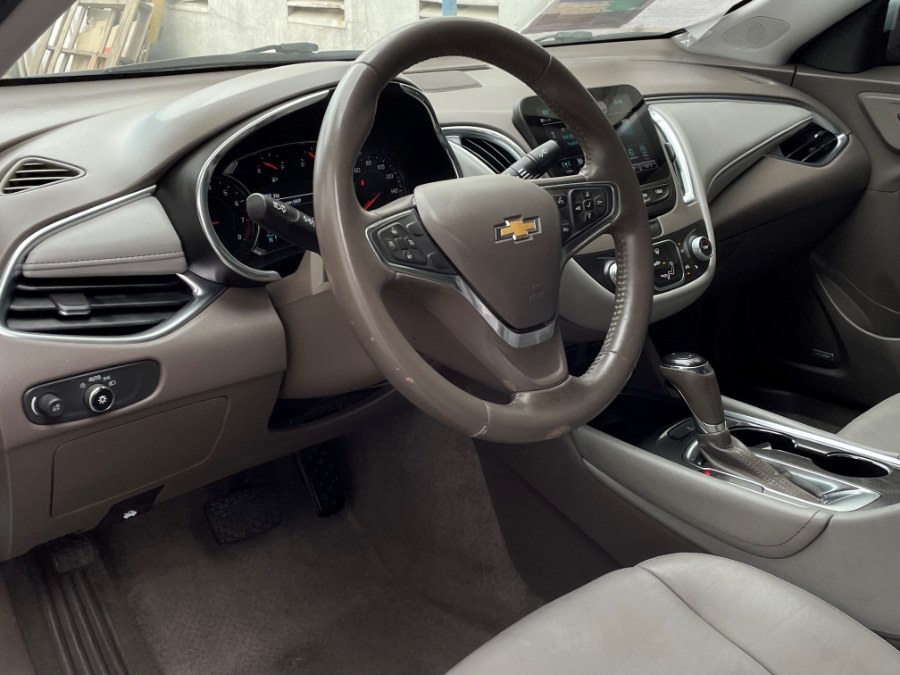 Used Chevrolet Malibu 4dr Sdn LT w/1LT 2017 | Green Light Auto. Corona, California Used Chevrolet Malibu 4dr Sdn LT w/1LT 2017 | Green Light Auto. Corona, California
