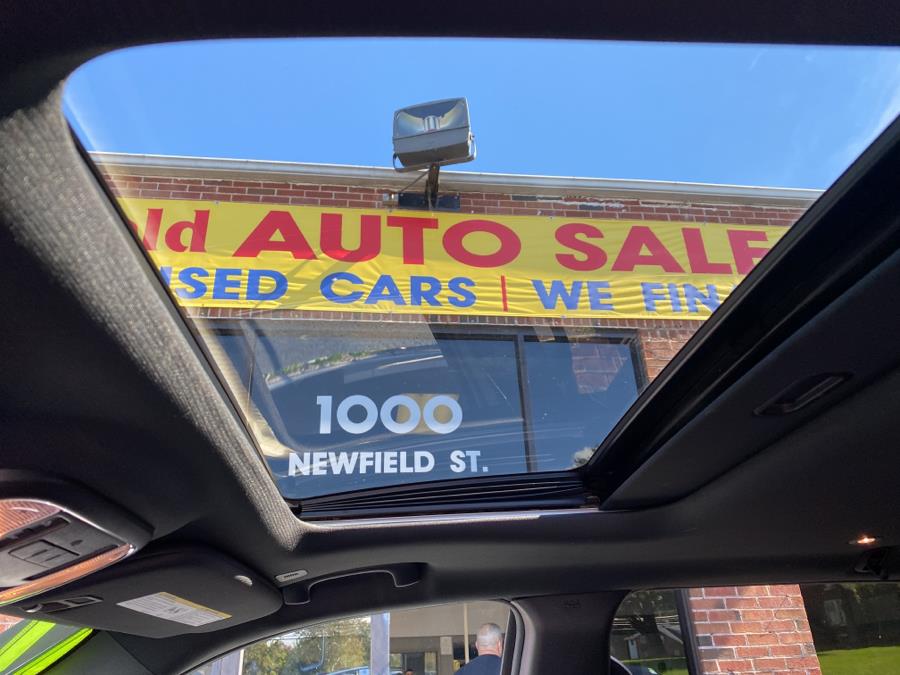 2017 Jeep Grand Cherokee Limited 4x4, available for sale in Middletown, Connecticut | Newfield Auto Sales. Middletown, Connecticut 2017 Jeep Grand Cherokee Limited 4x4, available for sale in Middletown, Connecticut | Newfield Auto Sales. Middletown, Connecticut