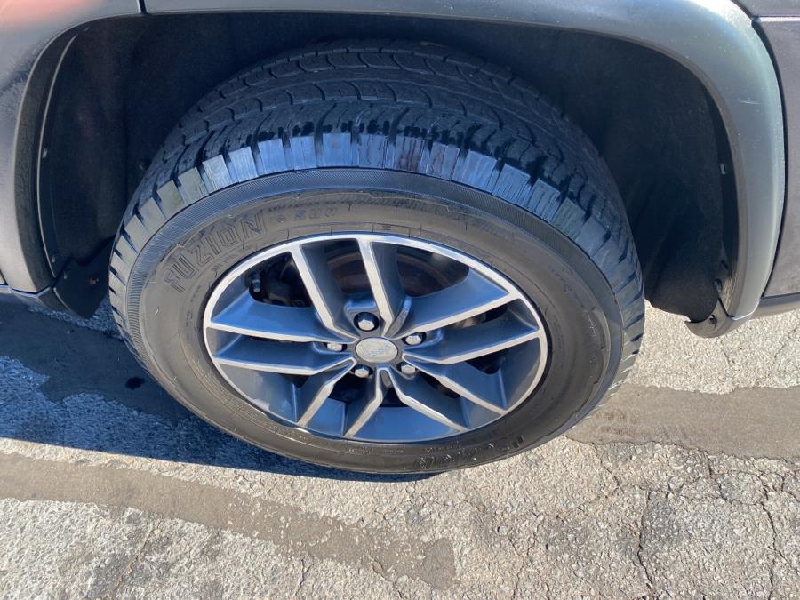 2017 Jeep Grand Cherokee Limited 4x4, available for sale in Middletown, Connecticut | Newfield Auto Sales. Middletown, Connecticut 2017 Jeep Grand Cherokee Limited 4x4, available for sale in Middletown, Connecticut | Newfield Auto Sales. Middletown, Connecticut