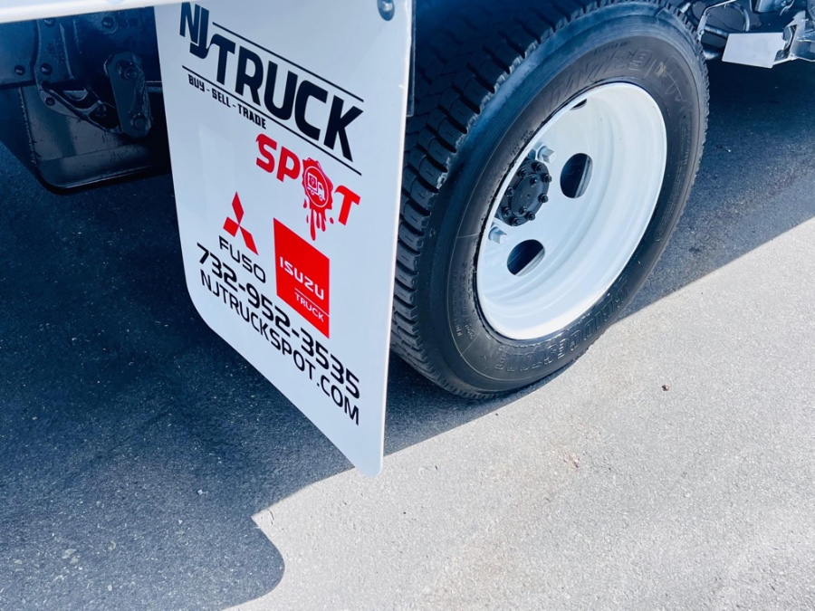 2016 Isuzu NRR DSL REG AT 16 FEET DRY BOX + SIDE DOOR + 19500LB GVW + NO CDL, available for sale in South Amboy, New Jersey | NJ Truck Spot. South Amboy, New Jersey 2016 Isuzu NRR DSL REG AT 16 FEET DRY BOX + SIDE DOOR + 19500LB GVW + NO CDL, available for sale in South Amboy, New Jersey | NJ Truck Spot. South Amboy, New Jersey