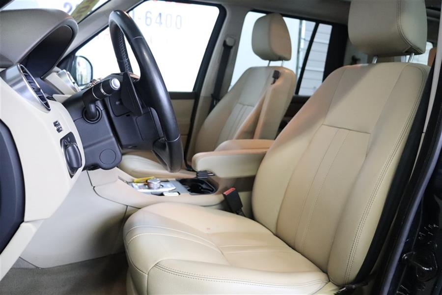 2016 Land Rover Lr4 HSE, available for sale in Paterson, New Jersey | Fast Track Motors. Paterson, New Jersey 2016 Land Rover Lr4 HSE, available for sale in Paterson, New Jersey | Fast Track Motors. Paterson, New Jersey
