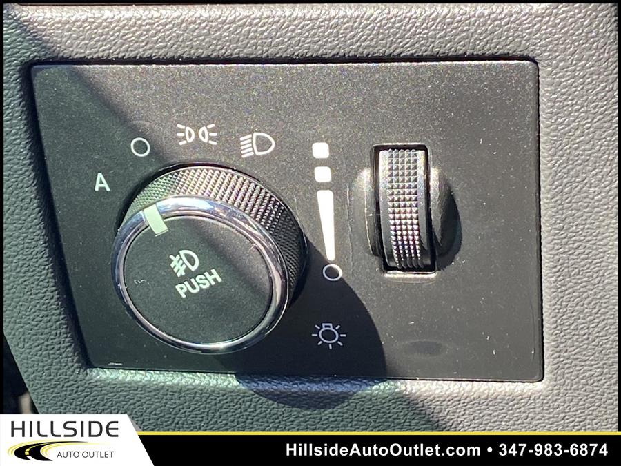 Used Dodge Challenger R/T 2012 | Hillside Auto Outlet. Jamaica, New York Used Dodge Challenger R/T 2012 | Hillside Auto Outlet. Jamaica, New York