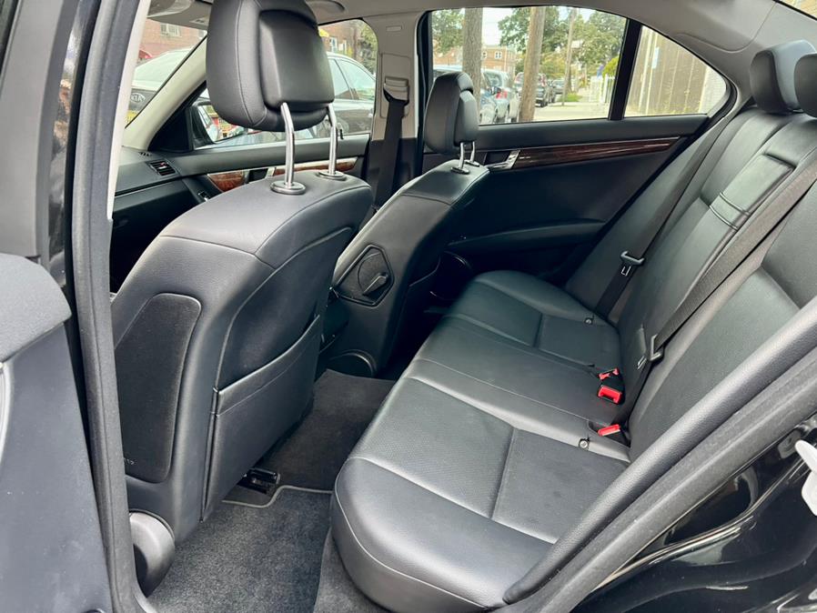 Used Mercedes-Benz C-Class 4dr Sdn 3.0L Luxury 4MATIC 2009 | Advanced Auto Mall. Bronx, New York Used Mercedes-Benz C-Class 4dr Sdn 3.0L Luxury 4MATIC 2009 | Advanced Auto Mall. Bronx, New York