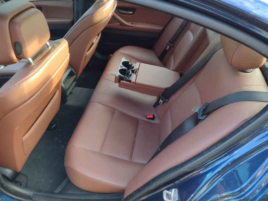 2012 BMW 5 Series 4dr Sdn 528i xDrive AWD, available for sale in Chicopee, Massachusetts | Matts Auto Mall LLC. Chicopee, Massachusetts 2012 BMW 5 Series 4dr Sdn 528i xDrive AWD, available for sale in Chicopee, Massachusetts | Matts Auto Mall LLC. Chicopee, Massachusetts