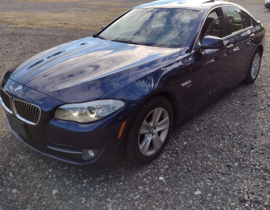 2012 BMW 5 Series 4dr Sdn 528i xDrive AWD, available for sale in Chicopee, Massachusetts | Matts Auto Mall LLC. Chicopee, Massachusetts