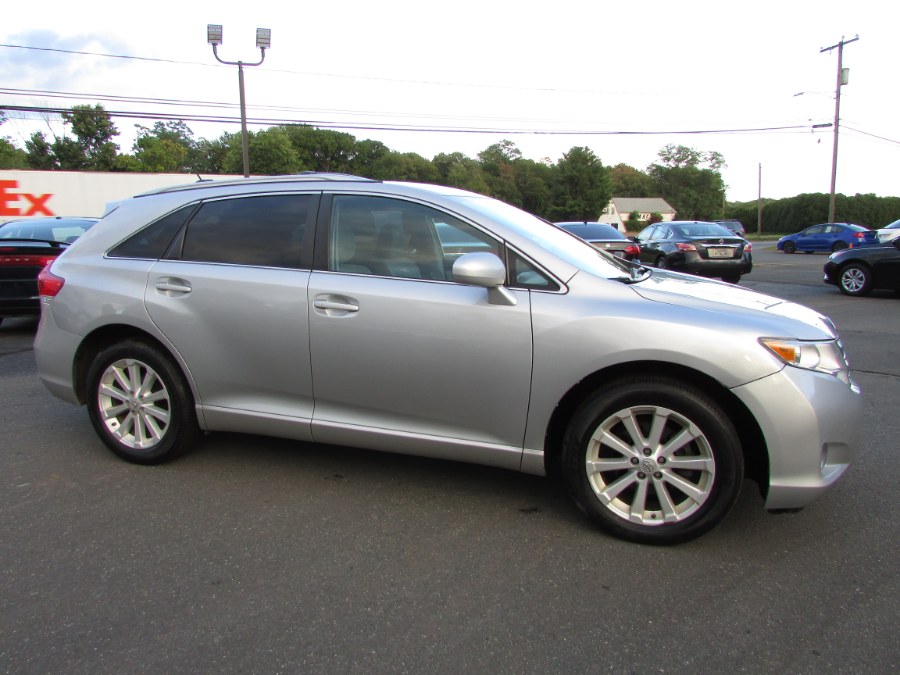 Used Toyota Venza 4dr Wgn I4 FWD LE (Natl) 2012 | United Auto Sales of E Windsor, Inc. East Windsor, Connecticut Used Toyota Venza 4dr Wgn I4 FWD LE (Natl) 2012 | United Auto Sales of E Windsor, Inc. East Windsor, Connecticut