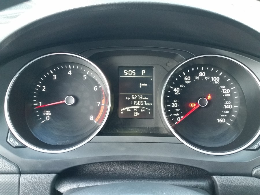 2015 Volkswagen Jetta Sedan 4dr Auto 2.0L S, available for sale in Berlin, Connecticut | Action Automotive. Berlin, Connecticut 2015 Volkswagen Jetta Sedan 4dr Auto 2.0L S, available for sale in Berlin, Connecticut | Action Automotive. Berlin, Connecticut