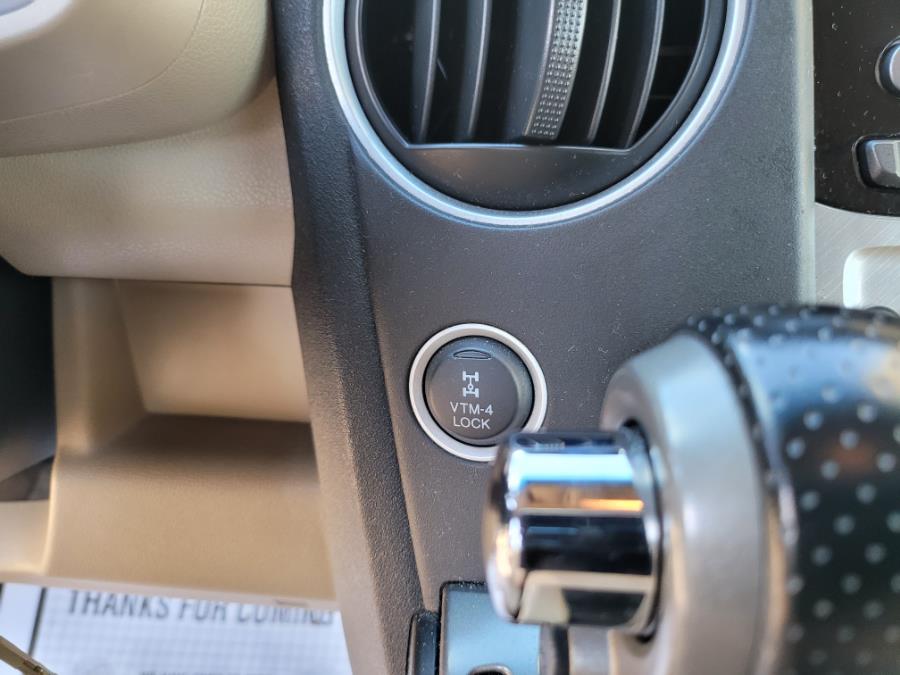 2012 Honda Pilot 4WD 4dr EX-L, available for sale in Irvington, New Jersey | Elis Motors Corp. Irvington, New Jersey 2012 Honda Pilot 4WD 4dr EX-L, available for sale in Irvington, New Jersey | Elis Motors Corp. Irvington, New Jersey