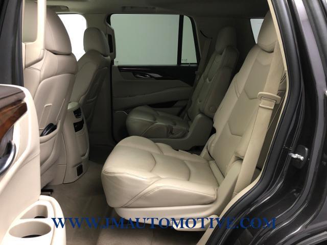 Used Cadillac Escalade 4WD 4dr Luxury Collection 2016 | J&M Automotive Sls&Svc LLC. Naugatuck, Connecticut Used Cadillac Escalade 4WD 4dr Luxury Collection 2016 | J&M Automotive Sls&Svc LLC. Naugatuck, Connecticut