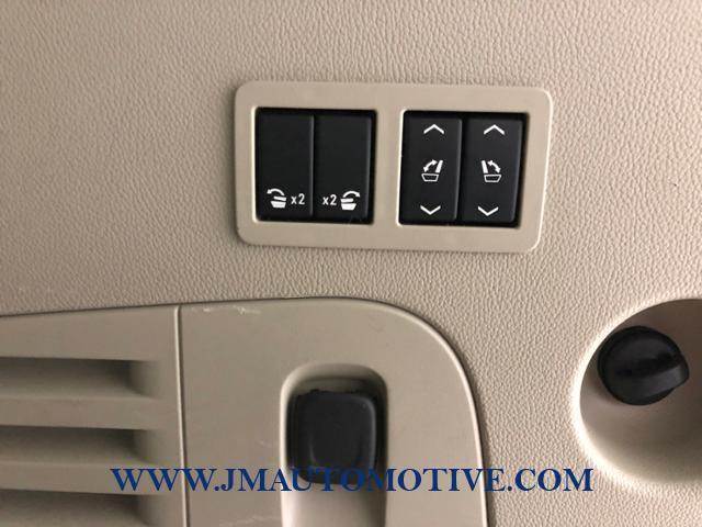 Used Cadillac Escalade 4WD 4dr Luxury Collection 2016 | J&M Automotive Sls&Svc LLC. Naugatuck, Connecticut Used Cadillac Escalade 4WD 4dr Luxury Collection 2016 | J&M Automotive Sls&Svc LLC. Naugatuck, Connecticut