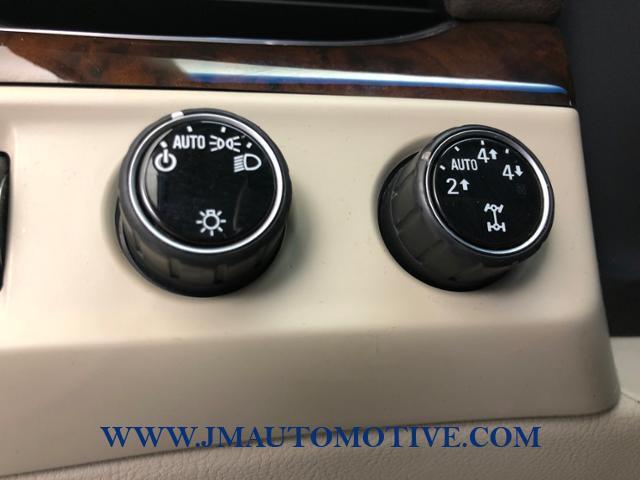 Used Cadillac Escalade 4WD 4dr Luxury Collection 2016 | J&M Automotive Sls&Svc LLC. Naugatuck, Connecticut Used Cadillac Escalade 4WD 4dr Luxury Collection 2016 | J&M Automotive Sls&Svc LLC. Naugatuck, Connecticut