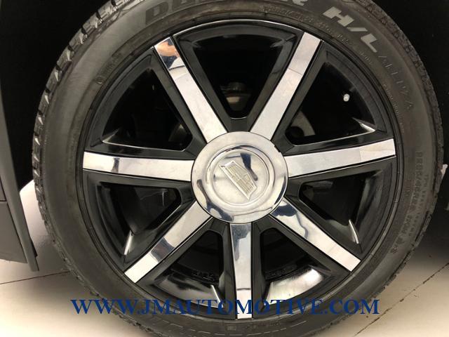 Used Cadillac Escalade 4WD 4dr Luxury Collection 2016 | J&M Automotive Sls&Svc LLC. Naugatuck, Connecticut Used Cadillac Escalade 4WD 4dr Luxury Collection 2016 | J&M Automotive Sls&Svc LLC. Naugatuck, Connecticut