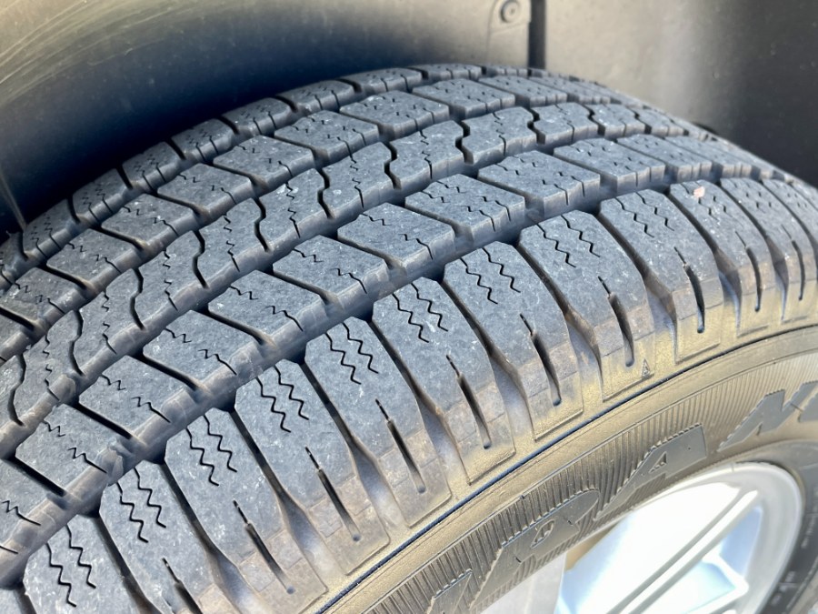 2007 Chrysler Aspen 4WD 4dr Limited, available for sale in Darien, Wisconsin | Geneva Motor Cars. Darien, Wisconsin 2007 Chrysler Aspen 4WD 4dr Limited, available for sale in Darien, Wisconsin | Geneva Motor Cars. Darien, Wisconsin