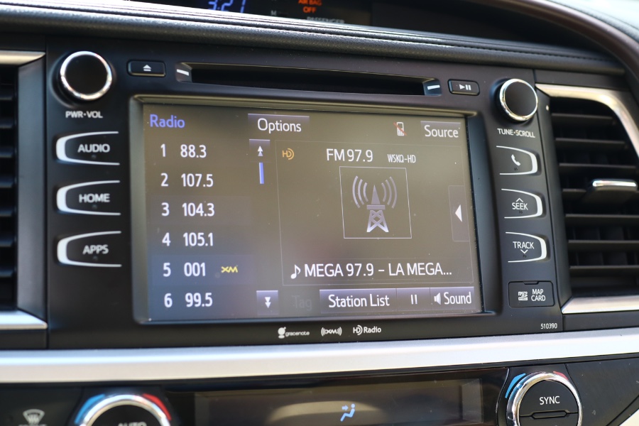 Used Toyota Highlander XLE V6 AWD (Natl) 2019 | Hillside Auto Mall Inc.. Jamaica, New York Used Toyota Highlander XLE V6 AWD (Natl) 2019 | Hillside Auto Mall Inc.. Jamaica, New York