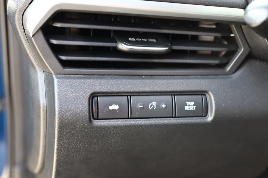 Used Nissan Altima 2.5 SR Sedan 2020 | Hillside Auto Mall Inc.. Jamaica, New York Used Nissan Altima 2.5 SR Sedan 2020 | Hillside Auto Mall Inc.. Jamaica, New York